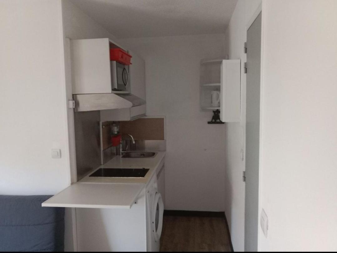 Frejus-Plage Et Centre-Ville, 28 M2, Accueil 4 Personnes, Francais, English Spoken Extérieur photo