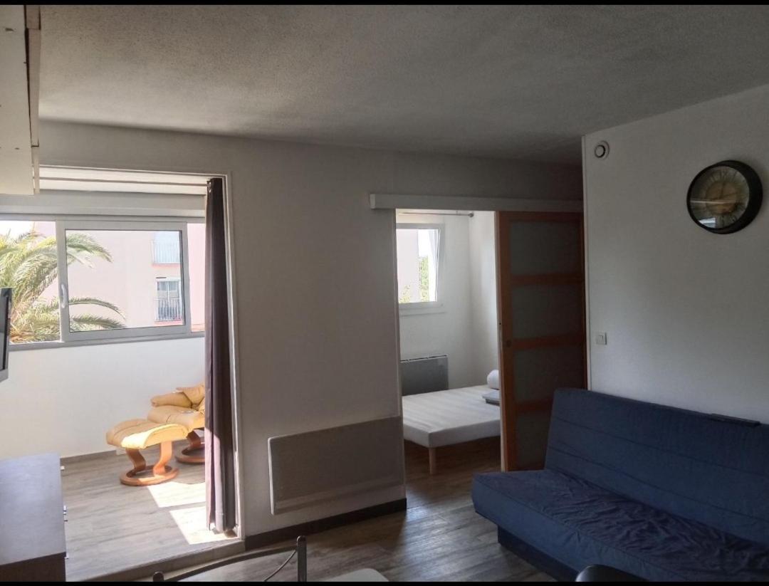 Frejus-Plage Et Centre-Ville, 28 M2, Accueil 4 Personnes, Francais, English Spoken Extérieur photo