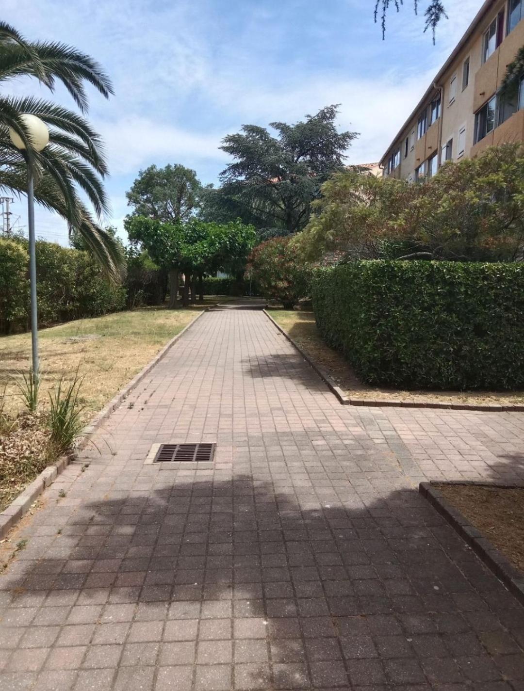 Frejus-Plage Et Centre-Ville, 28 M2, Accueil 4 Personnes, Francais, English Spoken Extérieur photo